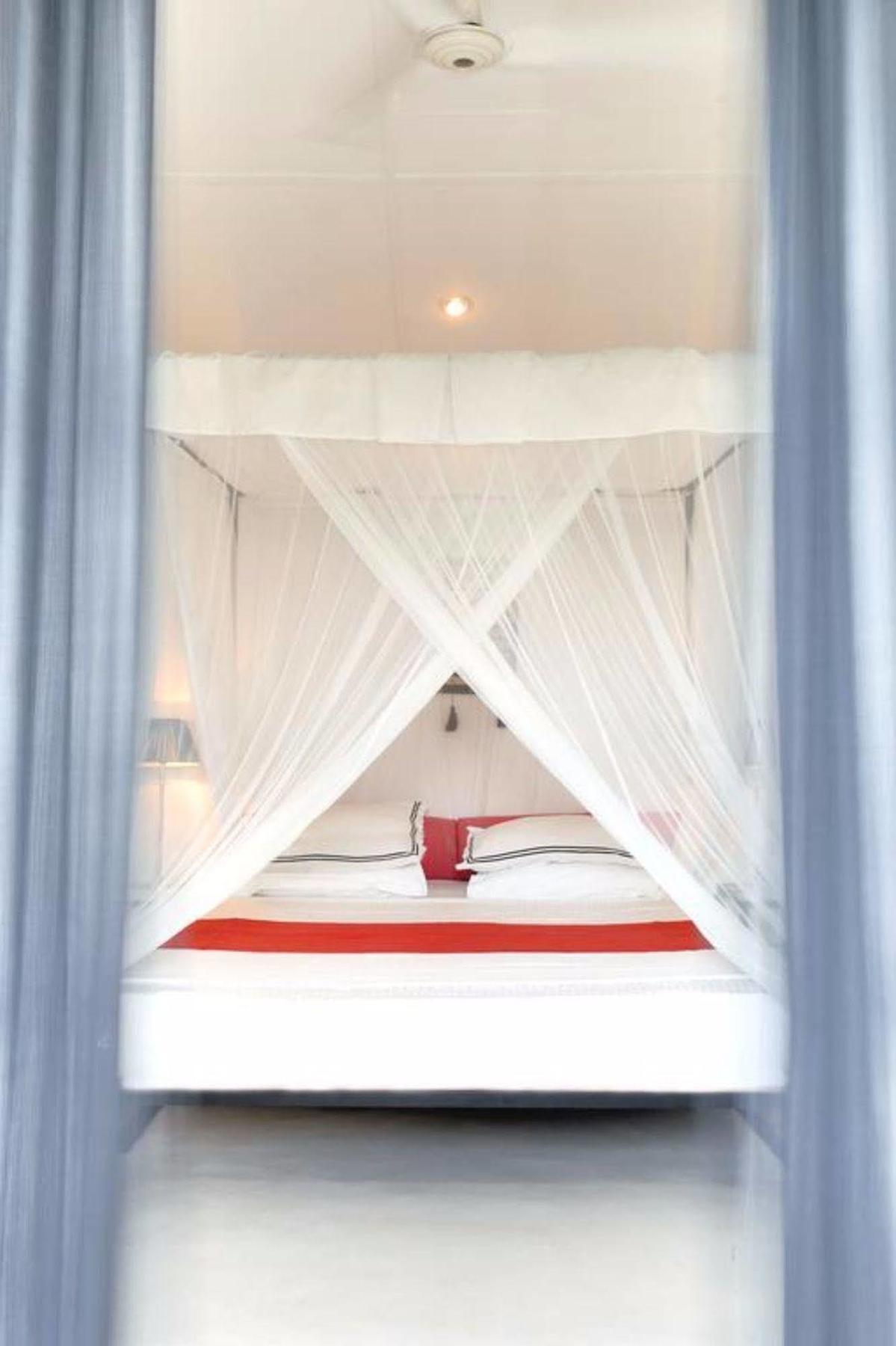 The Sun House Hotell Galle Exteriör bild
