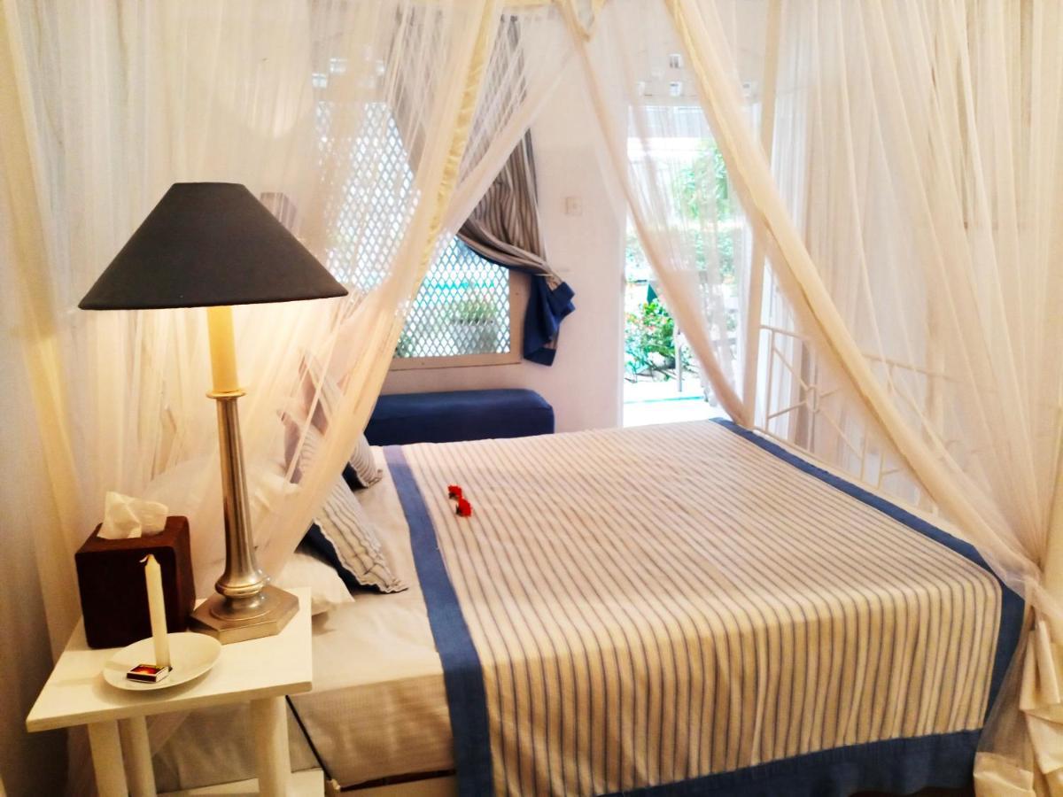 The Sun House Hotell Galle Exteriör bild